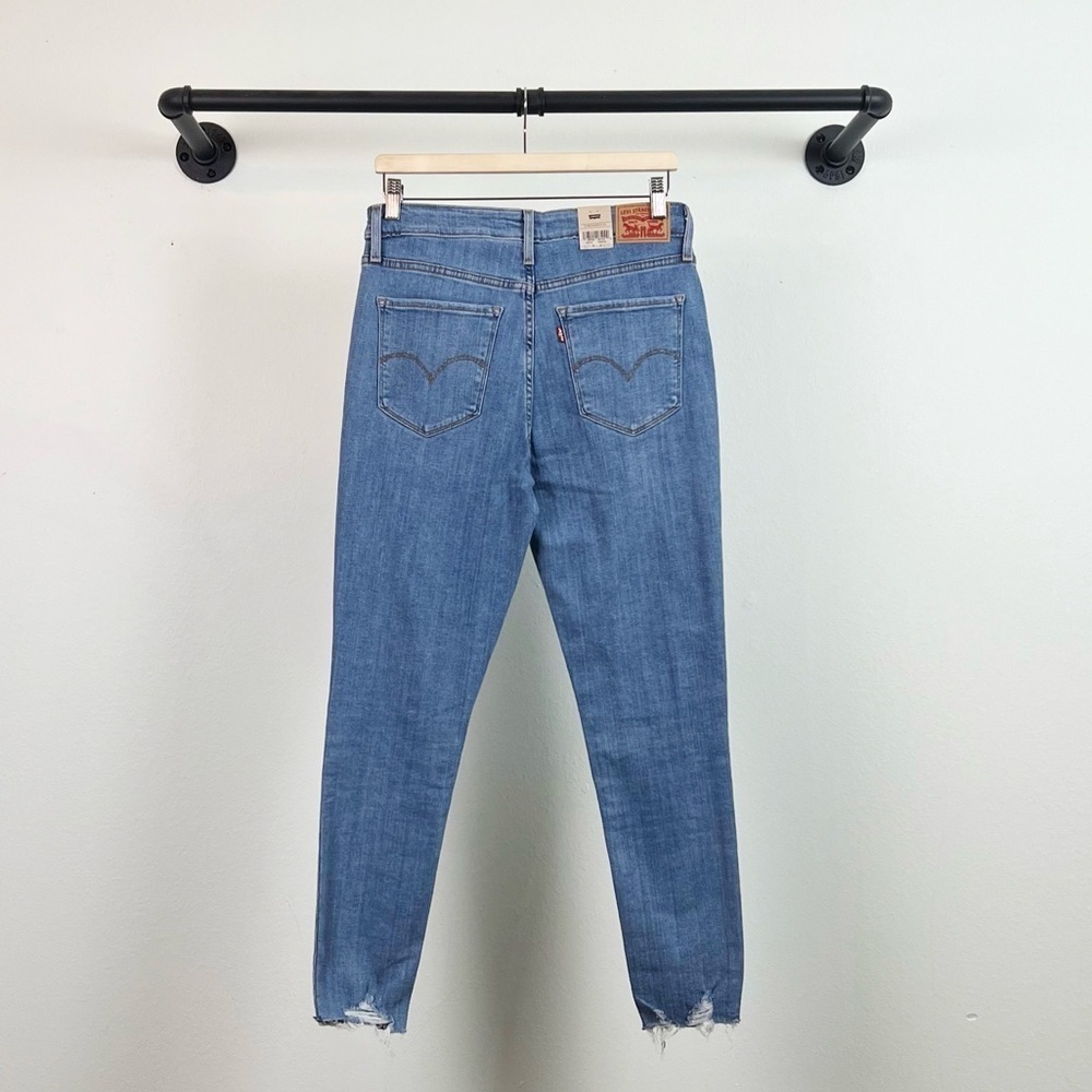 NWT Levi’s 721 Distressed High Rise Skinny Jeans in Medium Indigo Worn - Picture 8 of 11